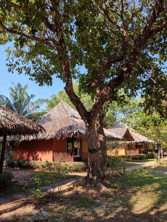 Phayam Cottage Resort Koh Phayam Luaran gambar