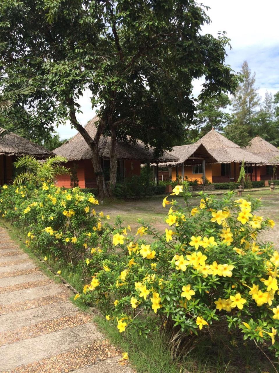 Phayam Cottage Resort Koh Phayam Luaran gambar