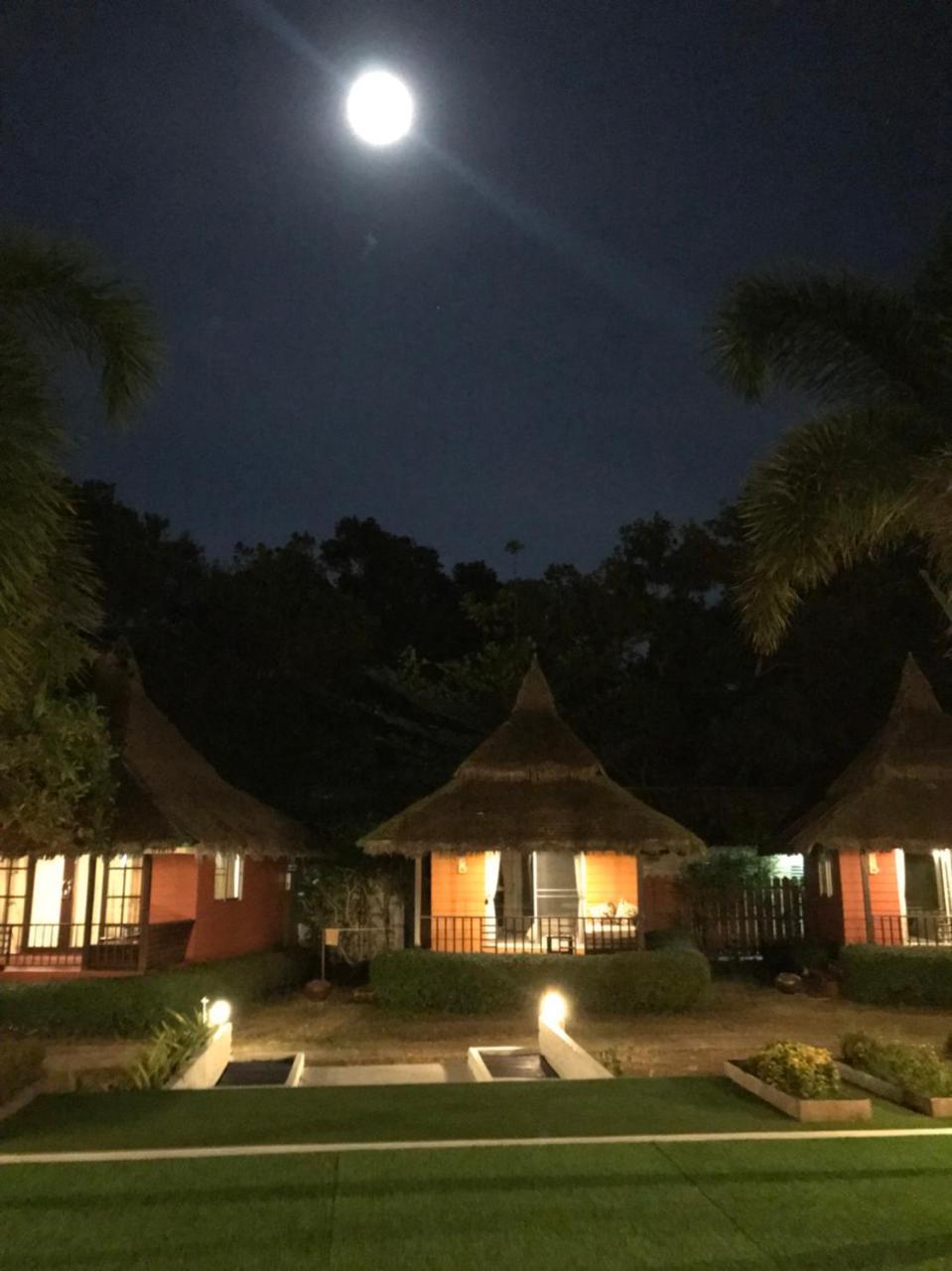 Phayam Cottage Resort Koh Phayam Luaran gambar