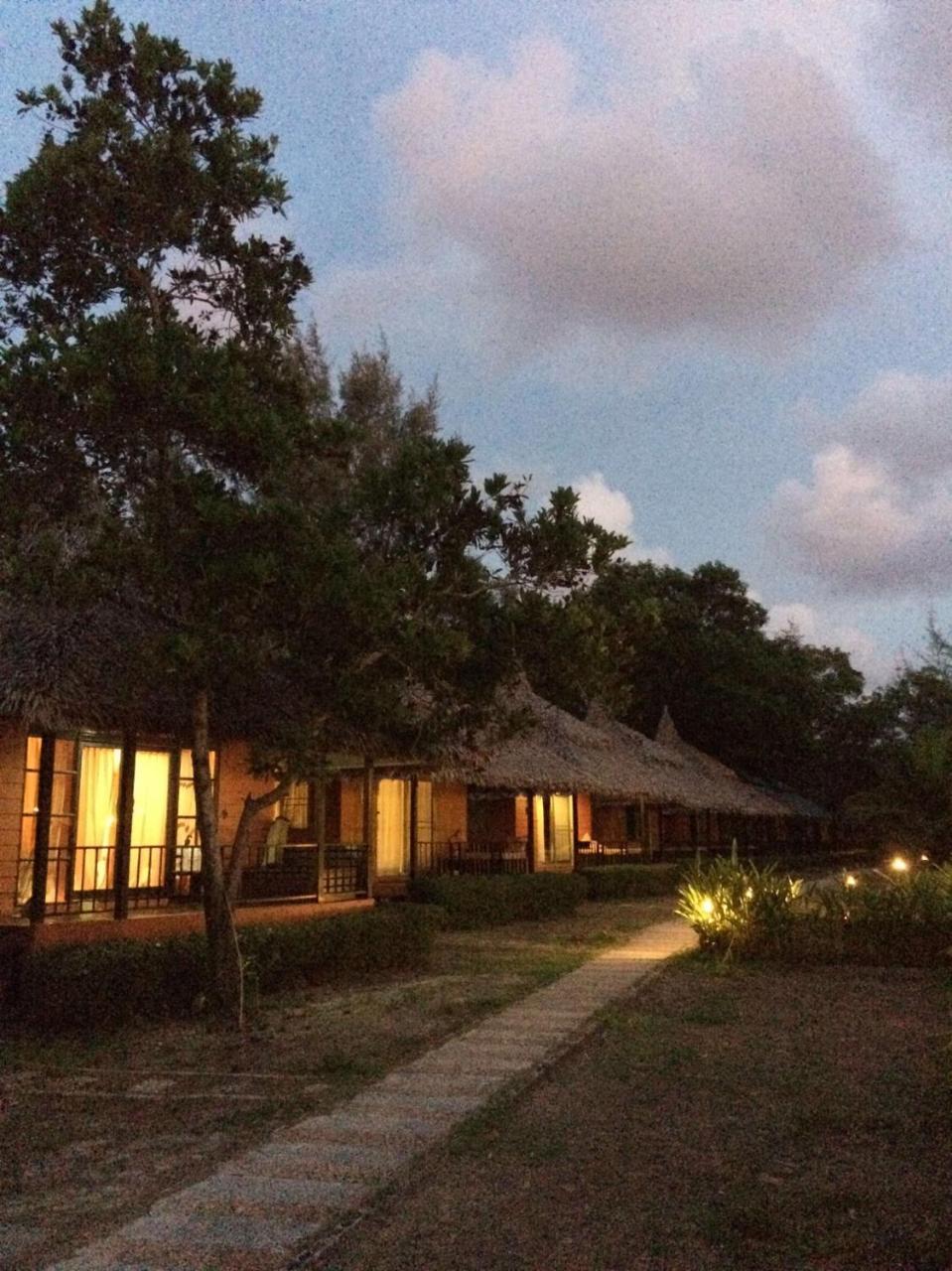 Phayam Cottage Resort Koh Phayam Luaran gambar